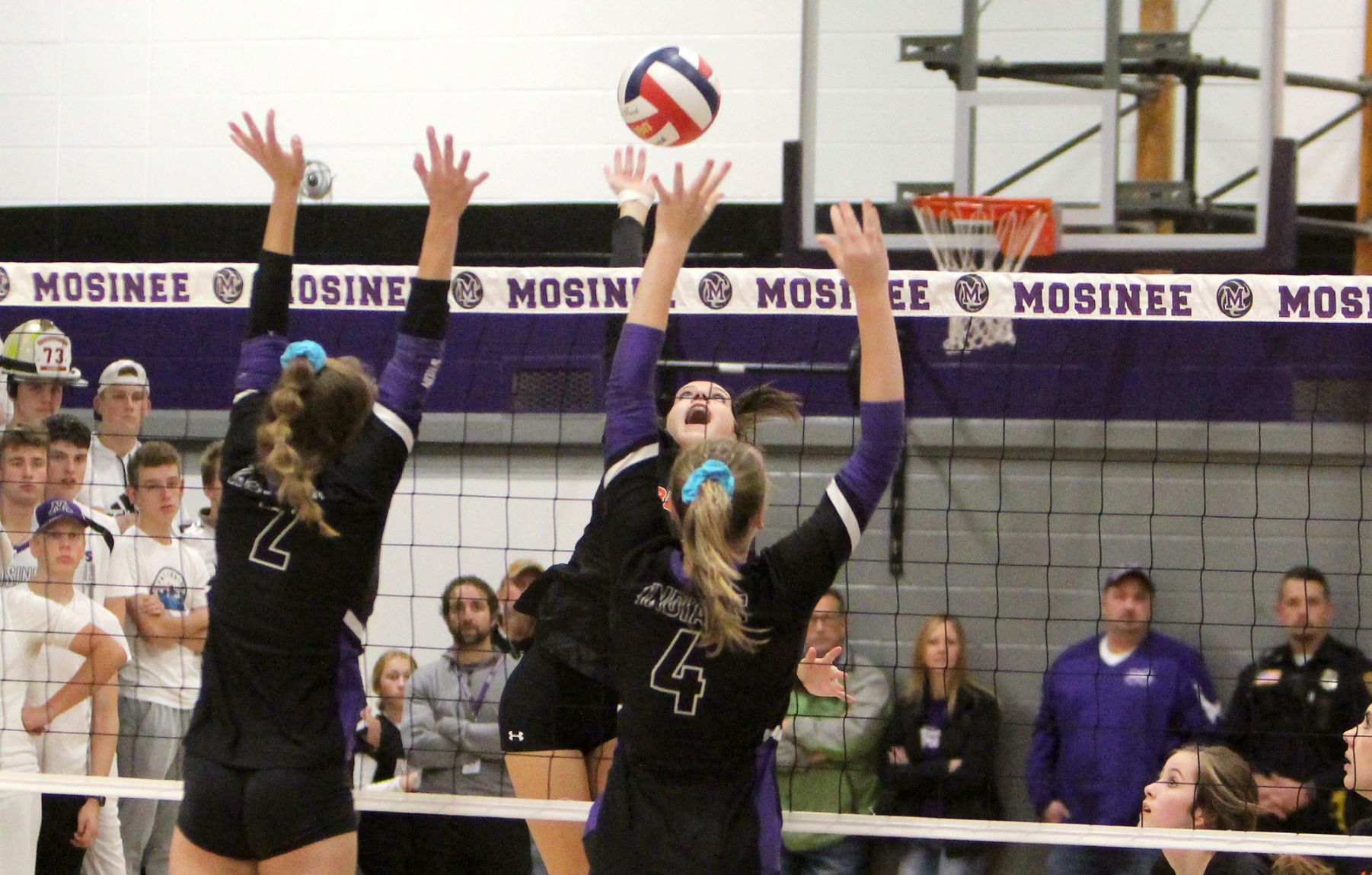 Bloomer volleyball at Mosinee 11-2-19